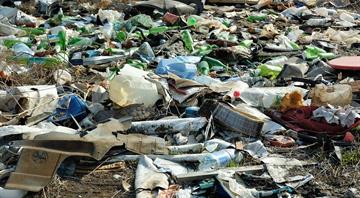 Plastic recycling in focus as treaty talks get underway in Paris