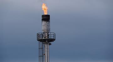 Senators float resolution to overturn Biden methane fee rule