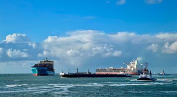 Countries adopt mid-century greenhouse gas emissions goal for shipping