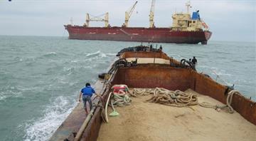 Sand dredging is 'sterilizing' ocean floor, UN warns