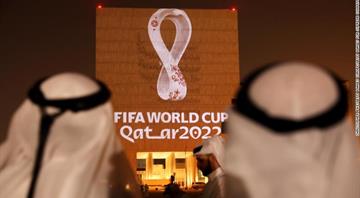 Qatar Airways CEO defends 160 extra daily flights at 'climate-neutral' World Cup