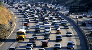 22 U.S. states back stringent EPA vehicle emissions rules