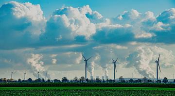 Trump seeks to ease US regulations for coal-fired power plants Trump seeks to ease US regulations for coal-fired power plants