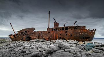 Will climate change turn shipwrecks to polluters?