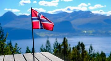 Norway sovereign wealth fund commits $1 bln to renewable energy fund