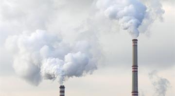 Half of world’s CO2 emissions come from 36 fossil fuel firms, study shows