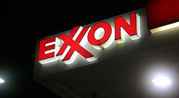 Exxon says world set to fail 2°C global warming cap by 2050