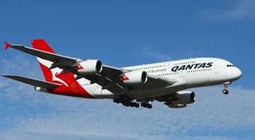 Australia's Qantas aims to cut carbon emissions 25% by 2030