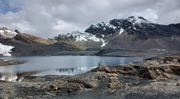 Peru glaciers decimated by climate change -report
