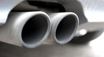 Exhaust pipe position affects how much air pollution we breathe, research finds