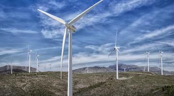 Fossil fuels ‘ripping away national security’ but renewables ‘turn the tables’, says UN executive