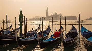 Venice is threatened by rising sea levels. Will the city be forced to relocate?