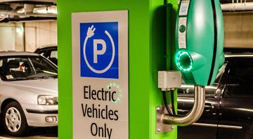 Dubai announces EV supercharging stations across 600 parking spaces in parks, beaches