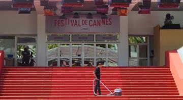 Private jets flocking to Cannes branded 'obscene' as fuel crisis sparks food shortage fears