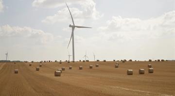Europe’s ‘staggering’ clean power gains undermined by failure to phase out fuel-burning machines